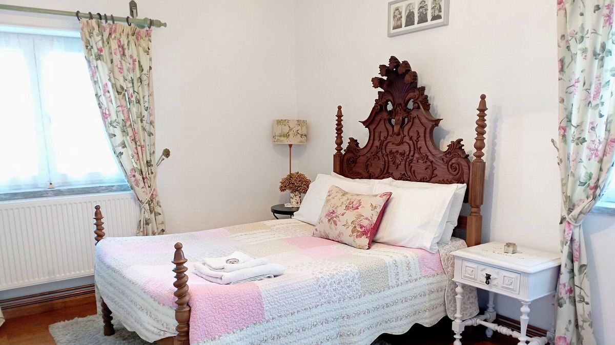 Macao Apartment | Beautiful, spacious apartment with view- 5 minutes drive to Cardigos river beach