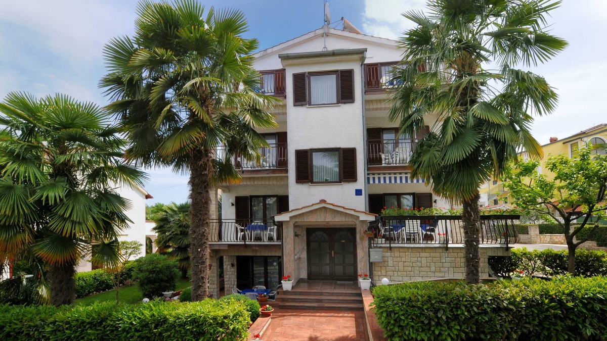 Spadici Apartment | Beautiful spacious apartment (No. 3) with 2 bedrooms 300m from the beach