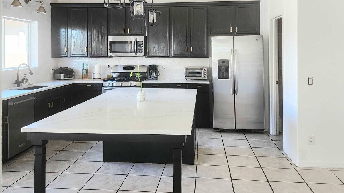 Black Horse Other | Beautiful Spacious Home
