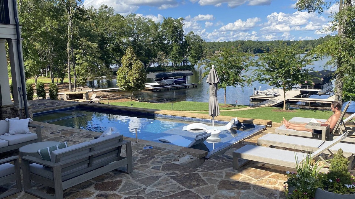 Lake Oconee House | Beautiful Spacious Lake Front Home in Cuscowilla