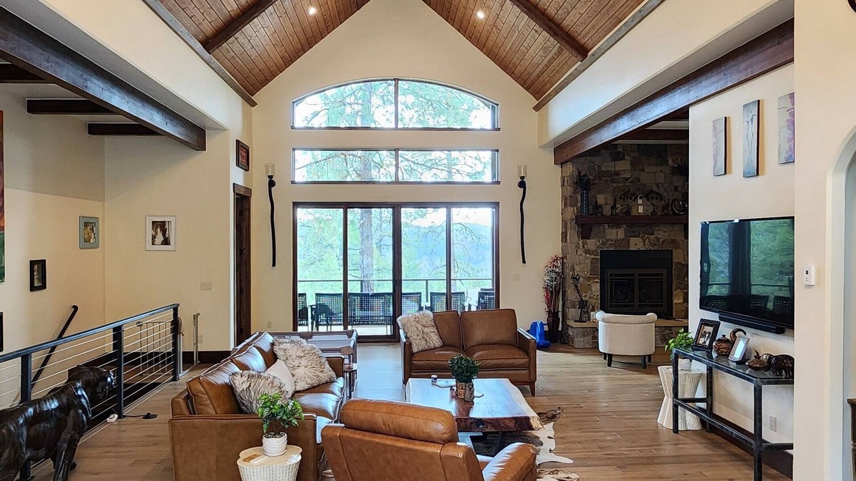 Durango - Purgatory House | Beautiful spacious mountain home 15 minutes from downtown Durango