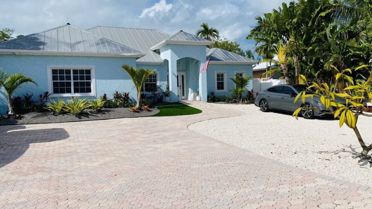 Venetian Shores House | Beautiful, Spacious, Single Story Home - Islamorada