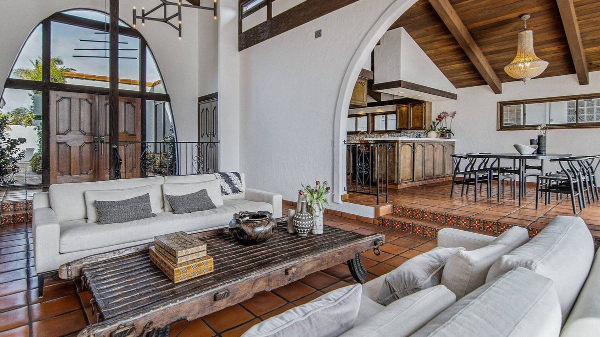 Gilbert Island House | Beautiful Spanish style waterfront home in Huntington Harbor- minutes from beach