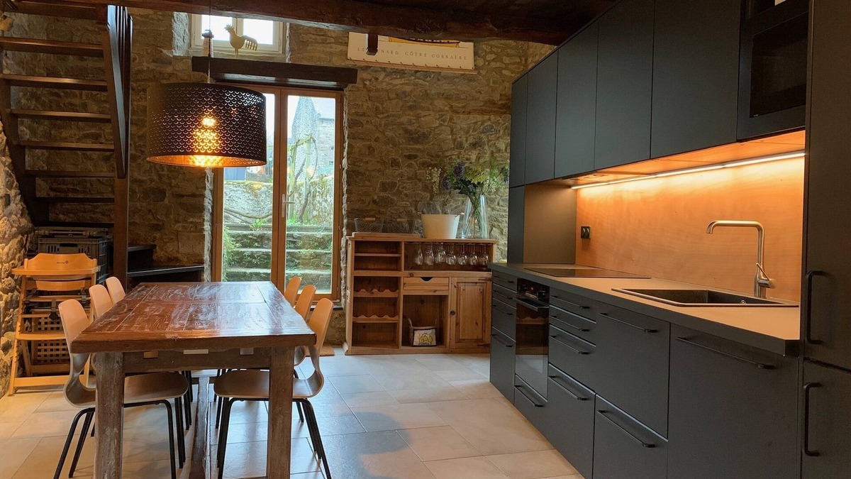 La Ville-es-Nonais House | Beautiful stone house in charming village near the coast