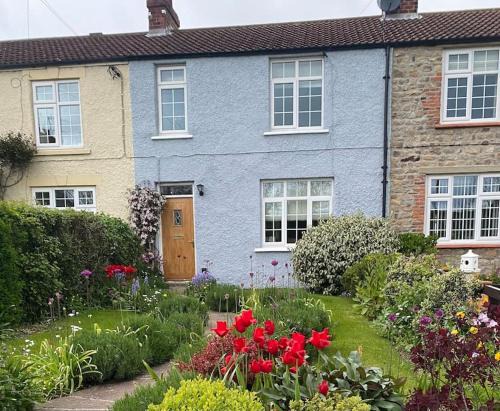 Tunstall Apartment | Beautiful stone cottage in peaceful village