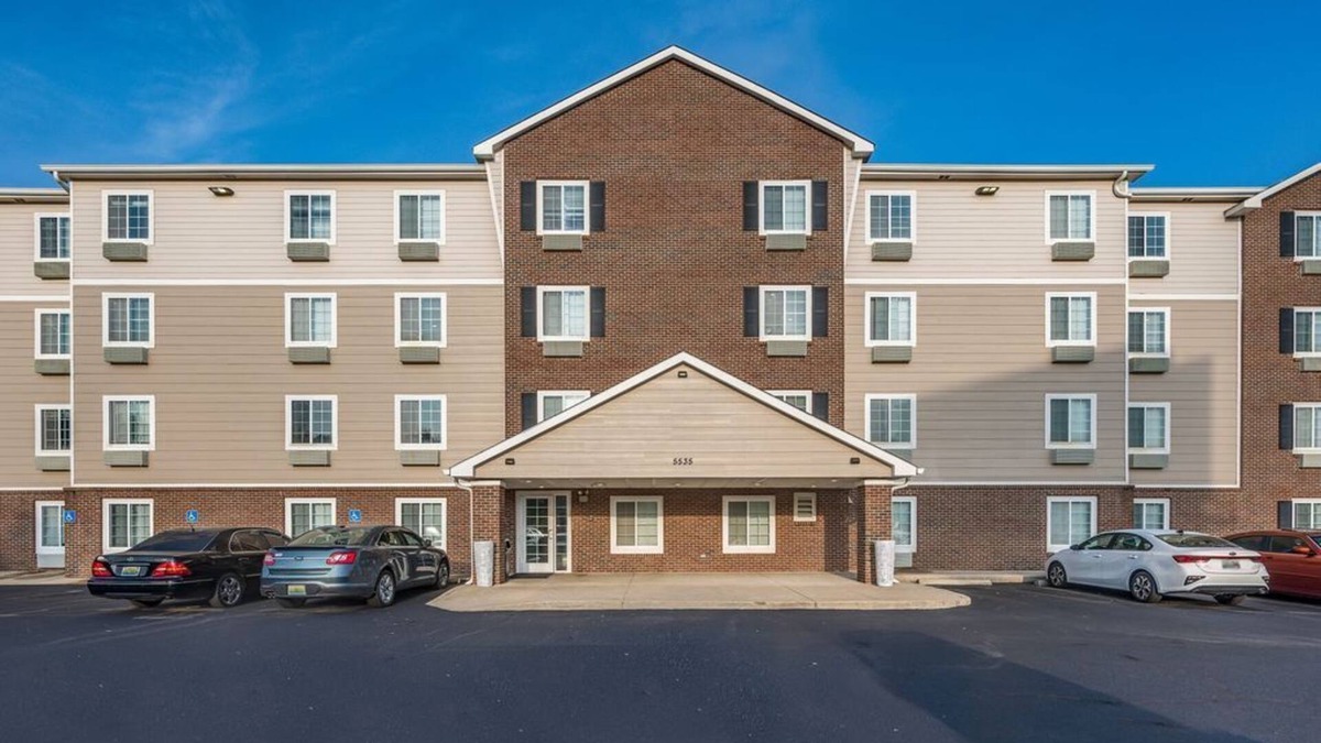 Hollyford Apartment | Beautiful Studio apartment (417526) by Houzlet