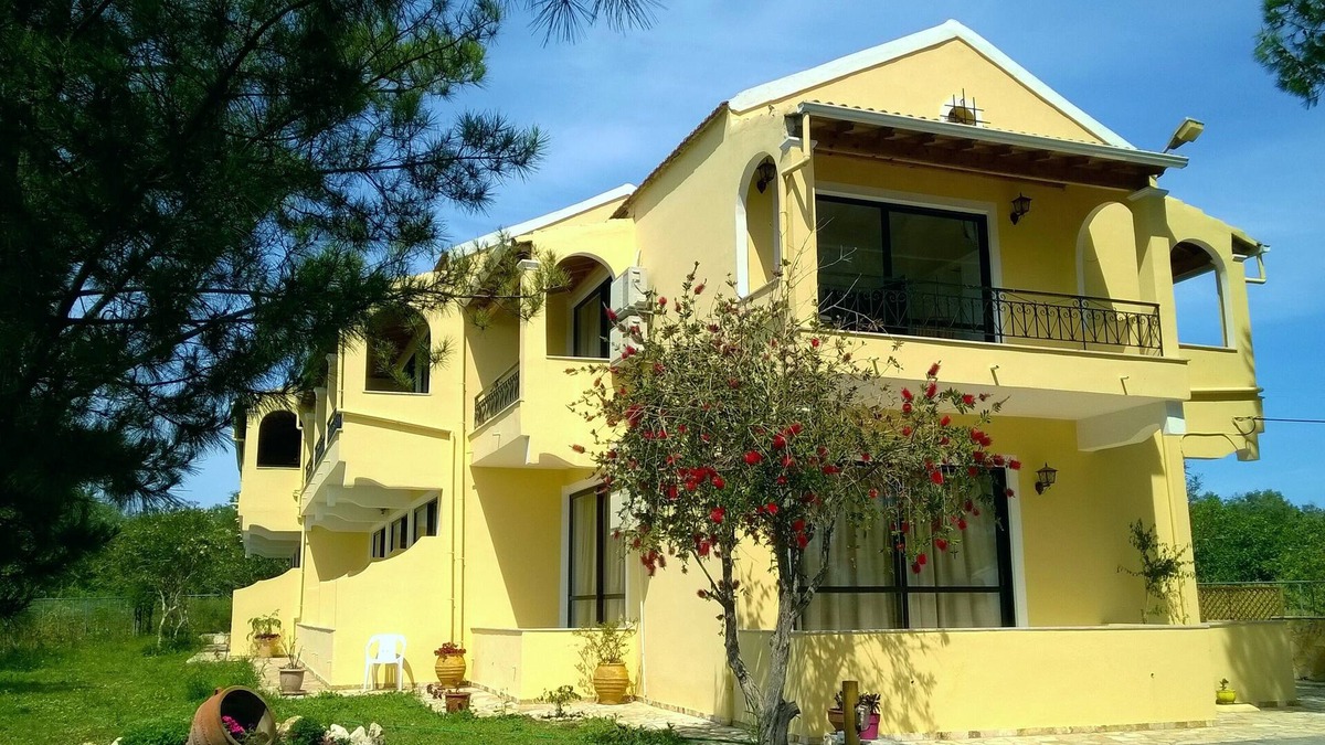 Melikia House | Beautiful Studios In A Green And Peaceful Area Near The Beach On Corfu Island