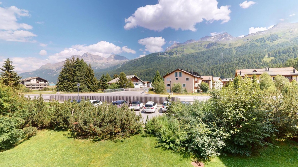 Sils-Maria Apartment | Beautiful, stylishly furnished 2-room flat on the 1st floor, in a quiet and cent