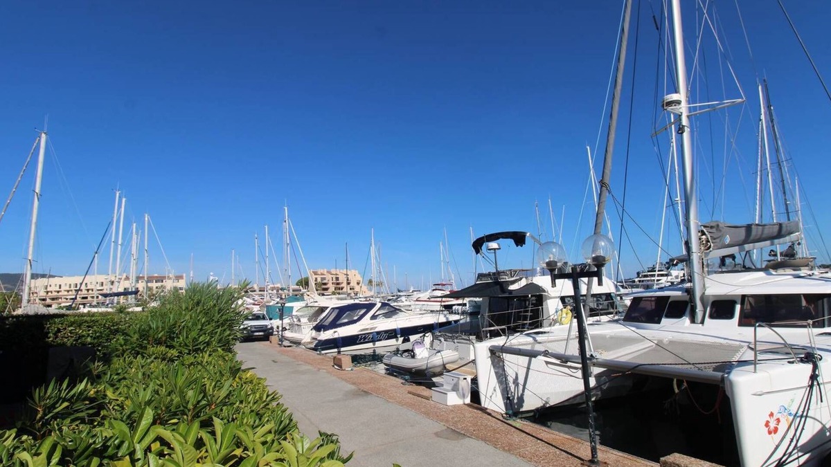 Port Cogolin Apartment | Beautiful T2 Apartment – Les 2 Voiles Residence at Marines de Cogolin
