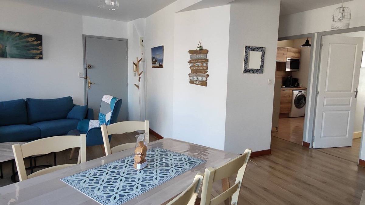 Cote de Granit Rose Apartment | Beautiful T2 Trégastel with garden, near beaches and shops