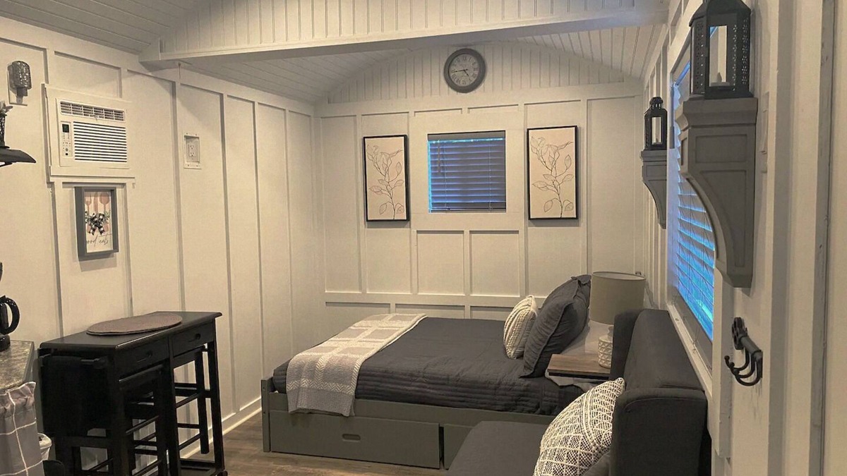Aquone Cabin | Beautiful Tiny Cabin Near Lake Nantahala and the Great Smoky Mountains