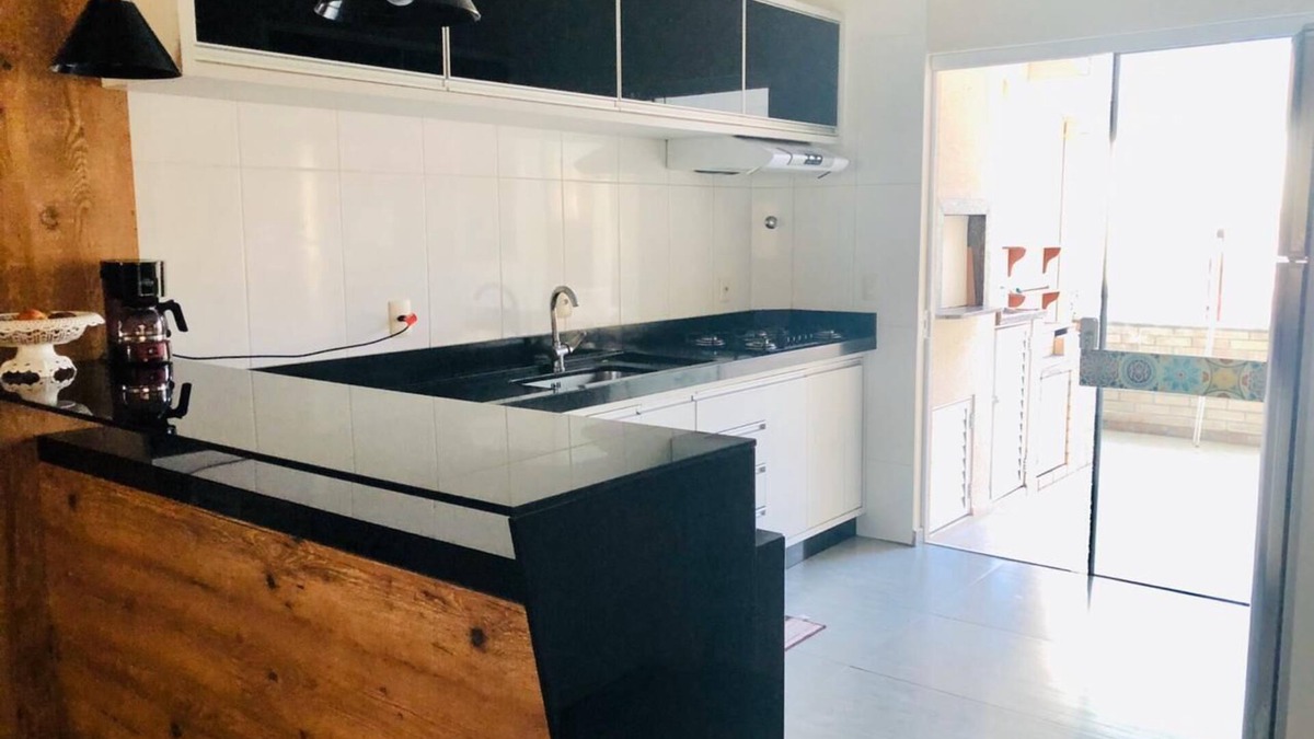 Porto Belo House | Beautiful townhouse with three bedrooms and one suite