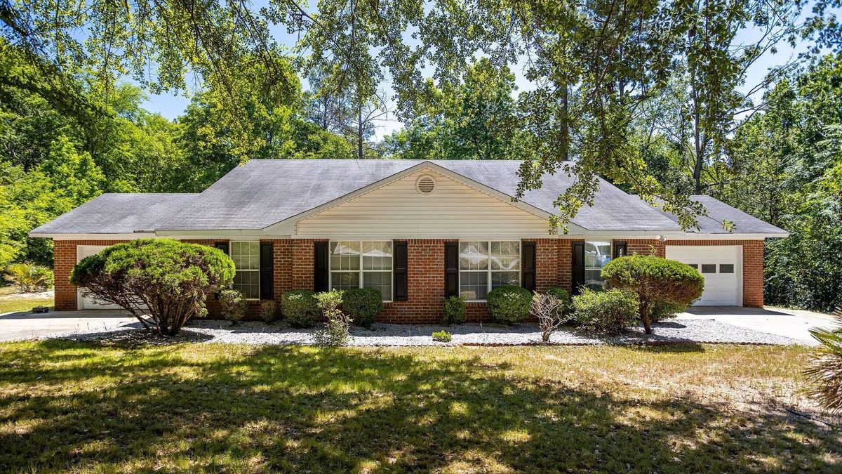 Sumter County House | Beautiful Townhouse Near Shaw AFB