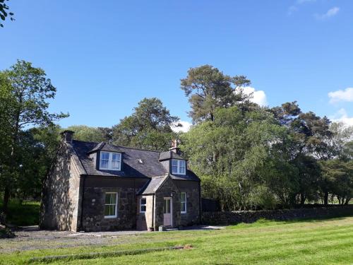 Sanquhar House | Beautiful Traditional secluded country cottage