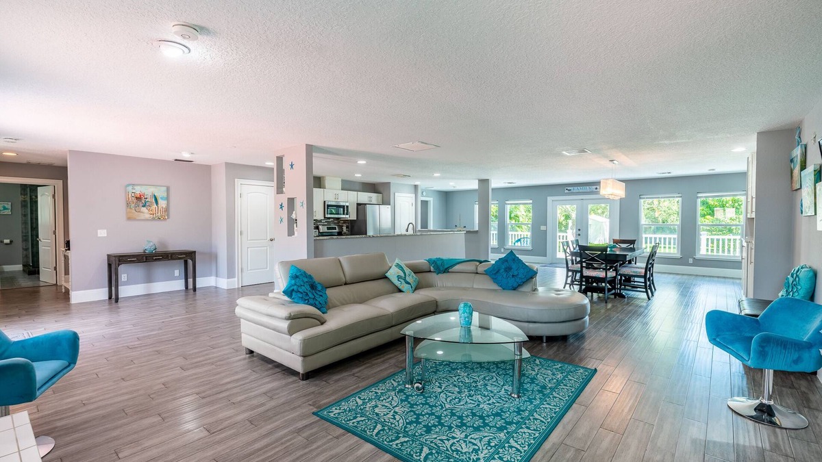 Roseland House | Beautiful tranquility, 1 block from the Indian River with heated pool