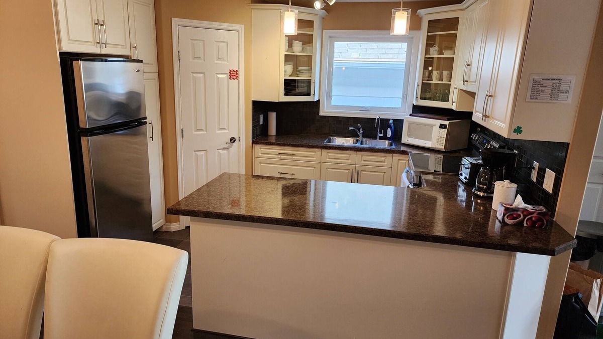 Regina House | Beautiful updated home centrally located, close to General Hospital