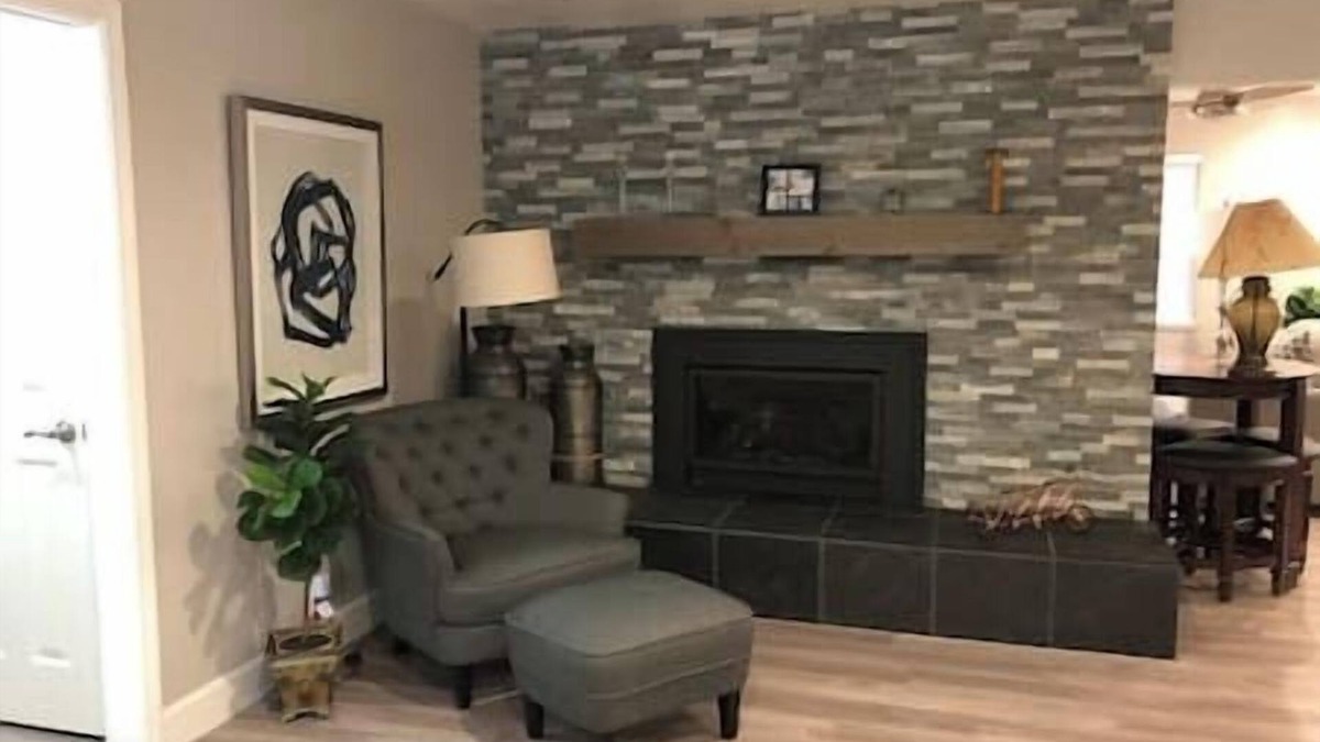 Sonora House | Beautiful Updated Home in Downtown Sonora