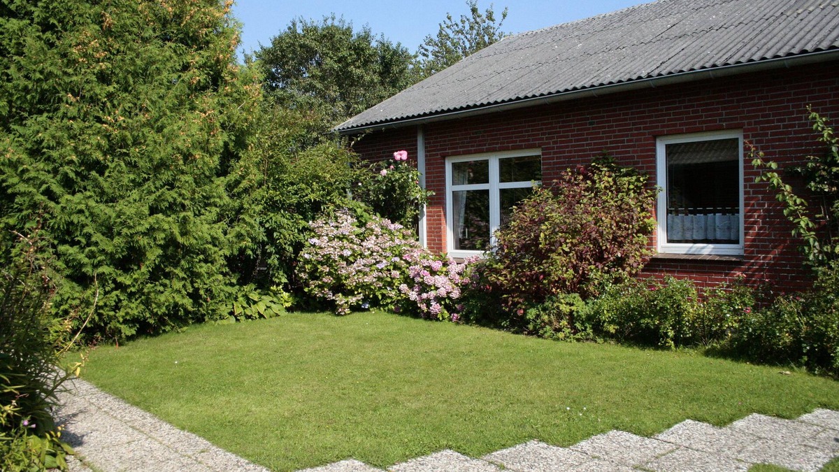 Finkhaushallig Apartment | Beautiful vacation apartment with large outdoor terrace near the dike