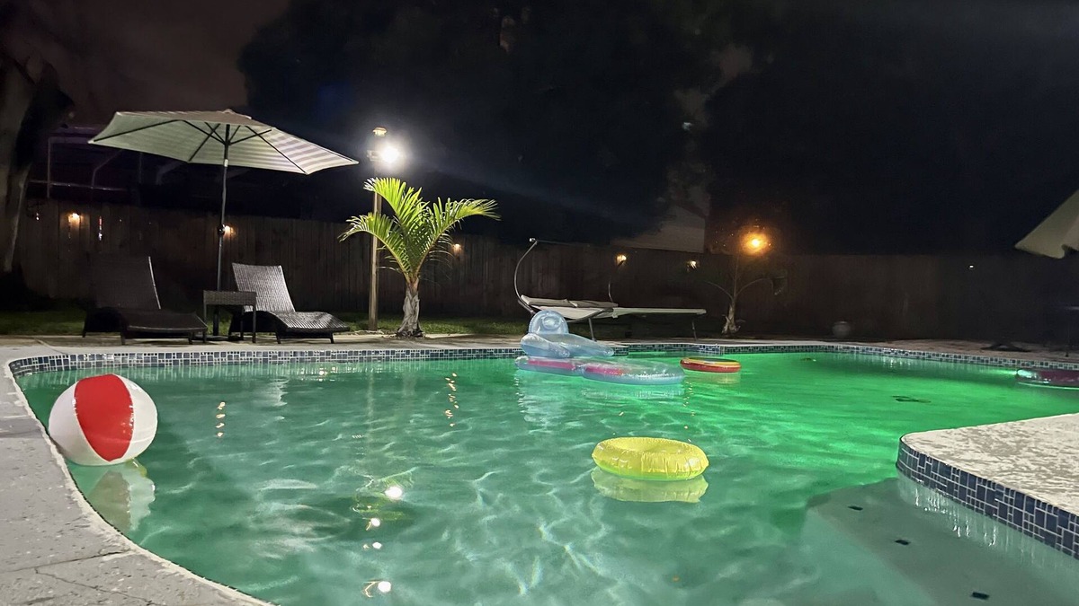 Mill Run House | Beautiful Vacation Home With PRIVATE POOL In Orlando