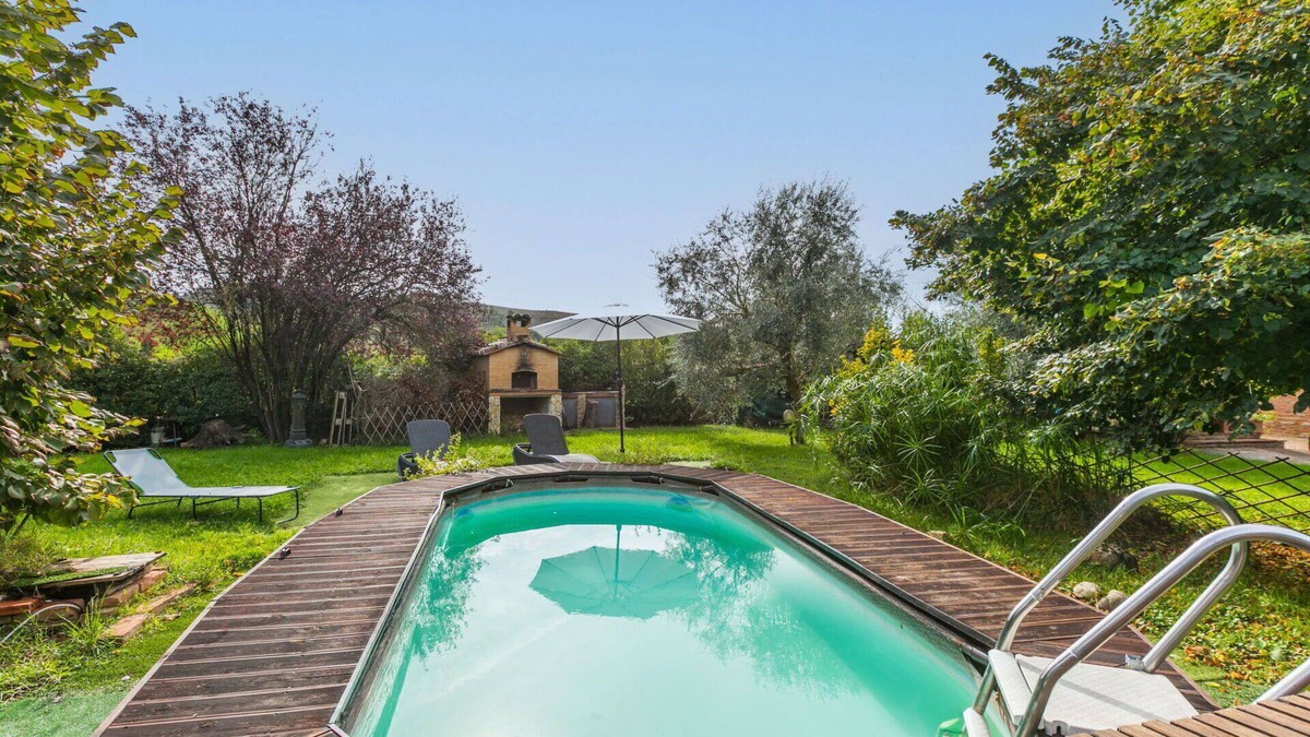 Bollano House | Beautiful villa with hot tub, private pool, A/C, WIFI, TV, patio, pets allowed and panoramic view