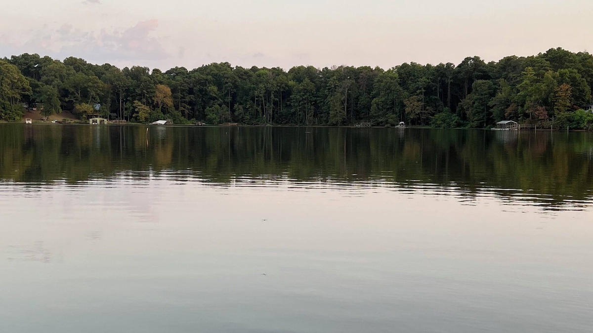 Milam House | Beautiful views and lake front home on Toledo Bend! Fish right of the dock!