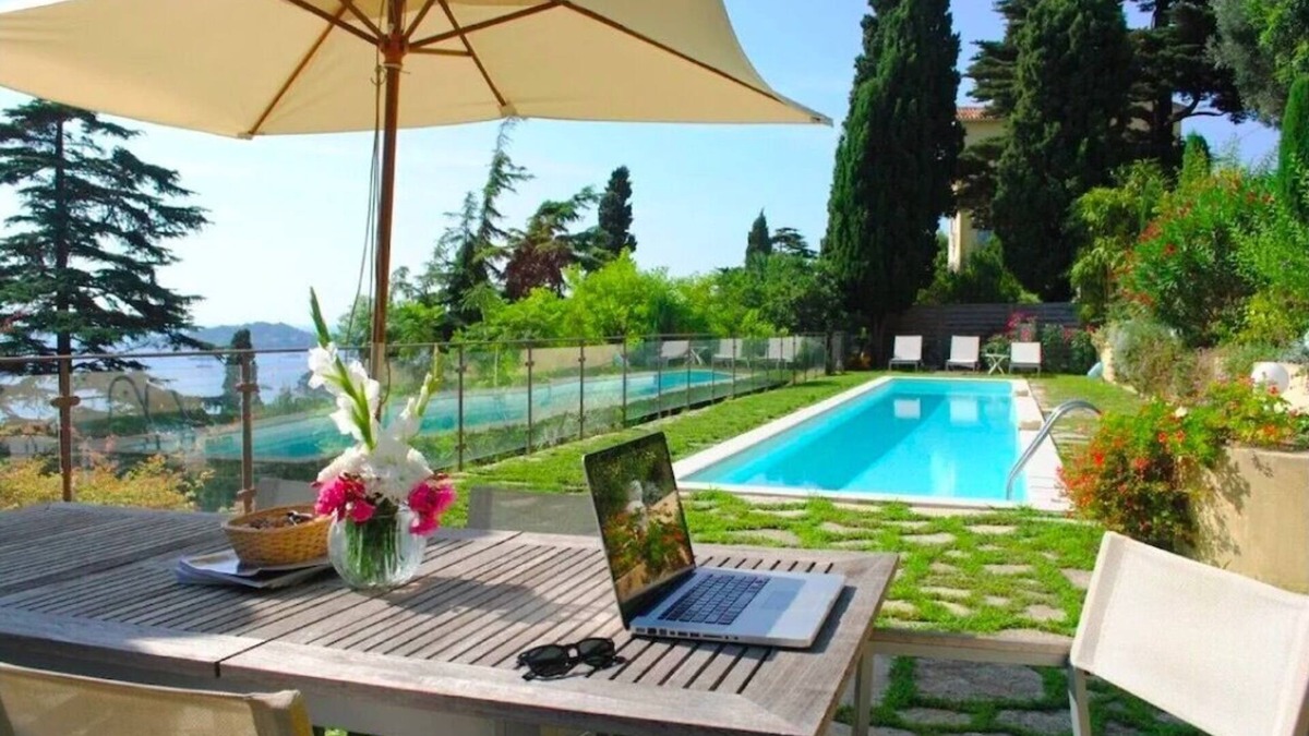 Beaulieu-sur-Mer Villa | Beautiful Villa overlooking the bay with heated pool & A/C short walk to the Sea