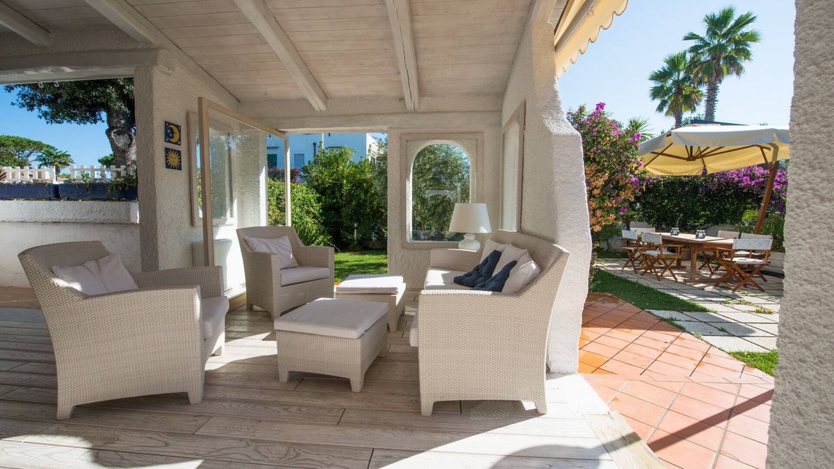 Colonia Elena Villa | Beautiful Villa 50mt from the sea