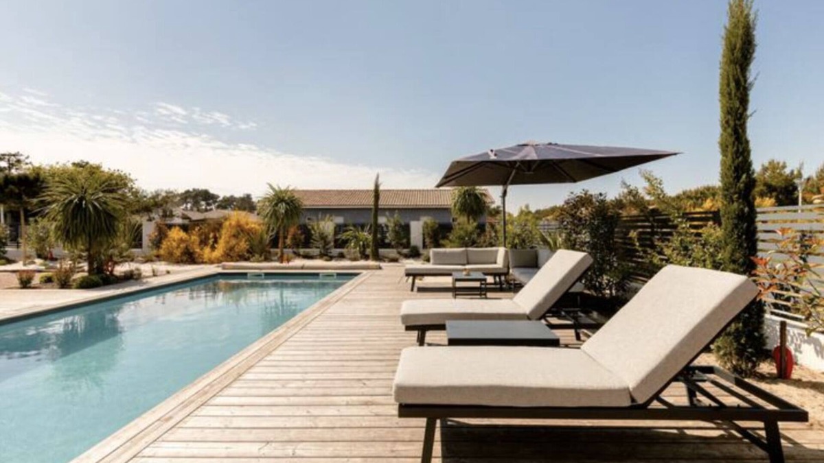 Vensac Villa | Beautiful villa 800m from the ocean - 5 bdrms 12 pers - heated salt pool and pétanque court