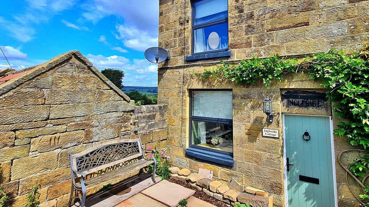 Glaisdale House | Beautiful villa for 4 people with WIFI and terrace