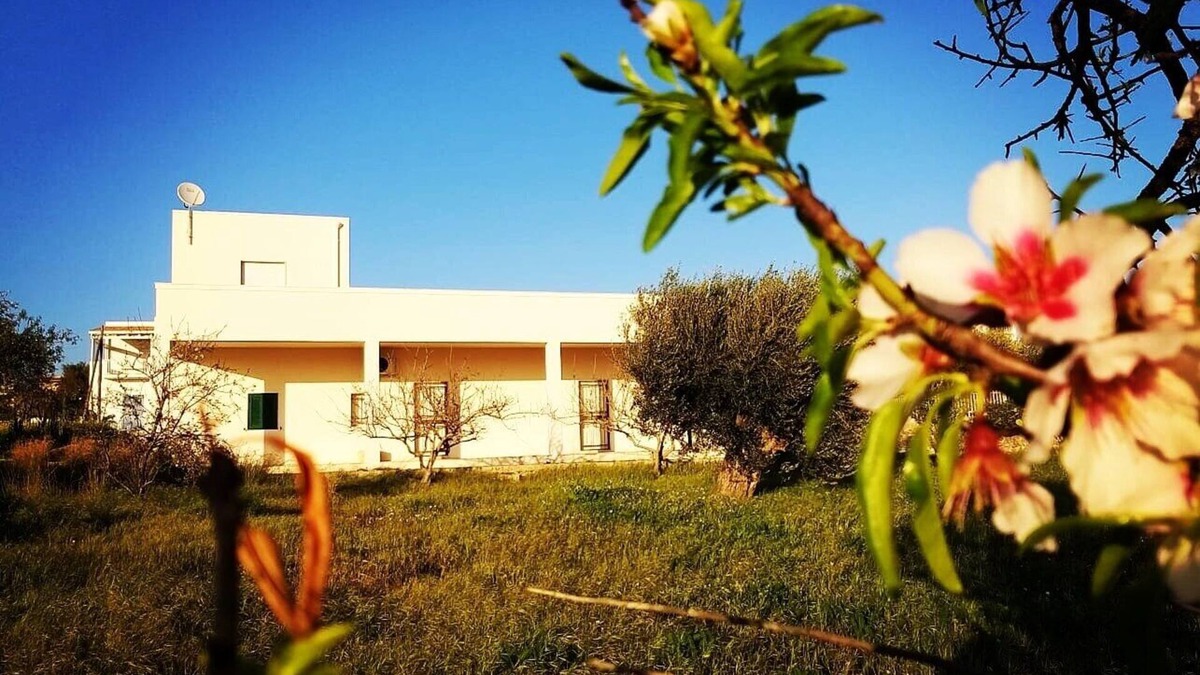 Cava dʼAliga Villa | Beautiful Villa in Sicily facing the sea of Cava d'Aliga