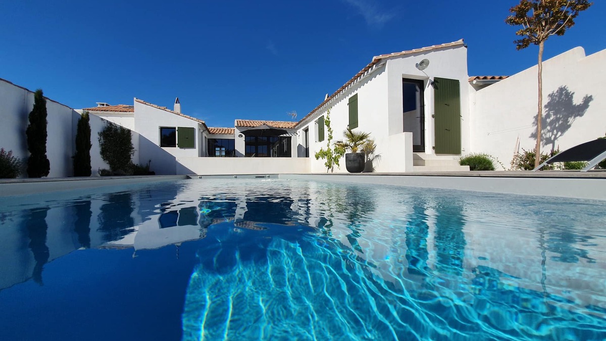 Loix House | Beautiful villa Ile de Ré - heated pool