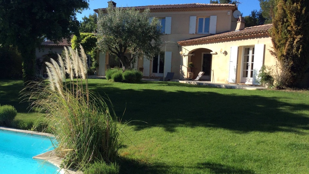 Venelles House | Beautiful villa in Aix