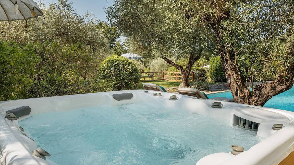 SantʼOreste House | Beautiful villa on a hill surrounded by a forest of oaks and olive trees.