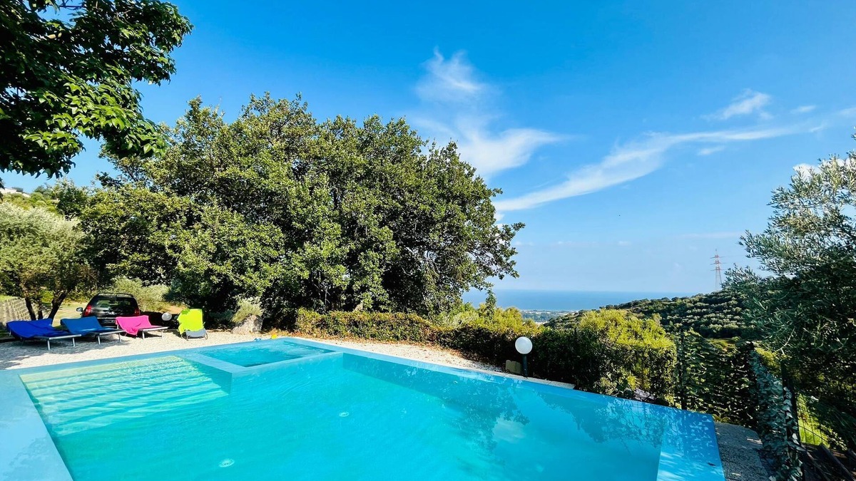 Capri Leone Villa | Beautiful villa with private pool 10 minutes from Capo d Orlando and the sea