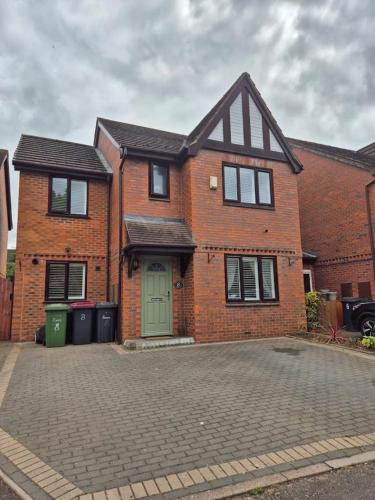 Shustoke House | Beautiful Village Home