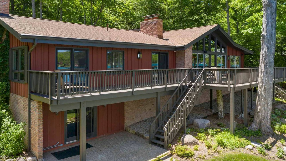 Boyne City House | Beautiful Walloon Lake home near Boyne City!