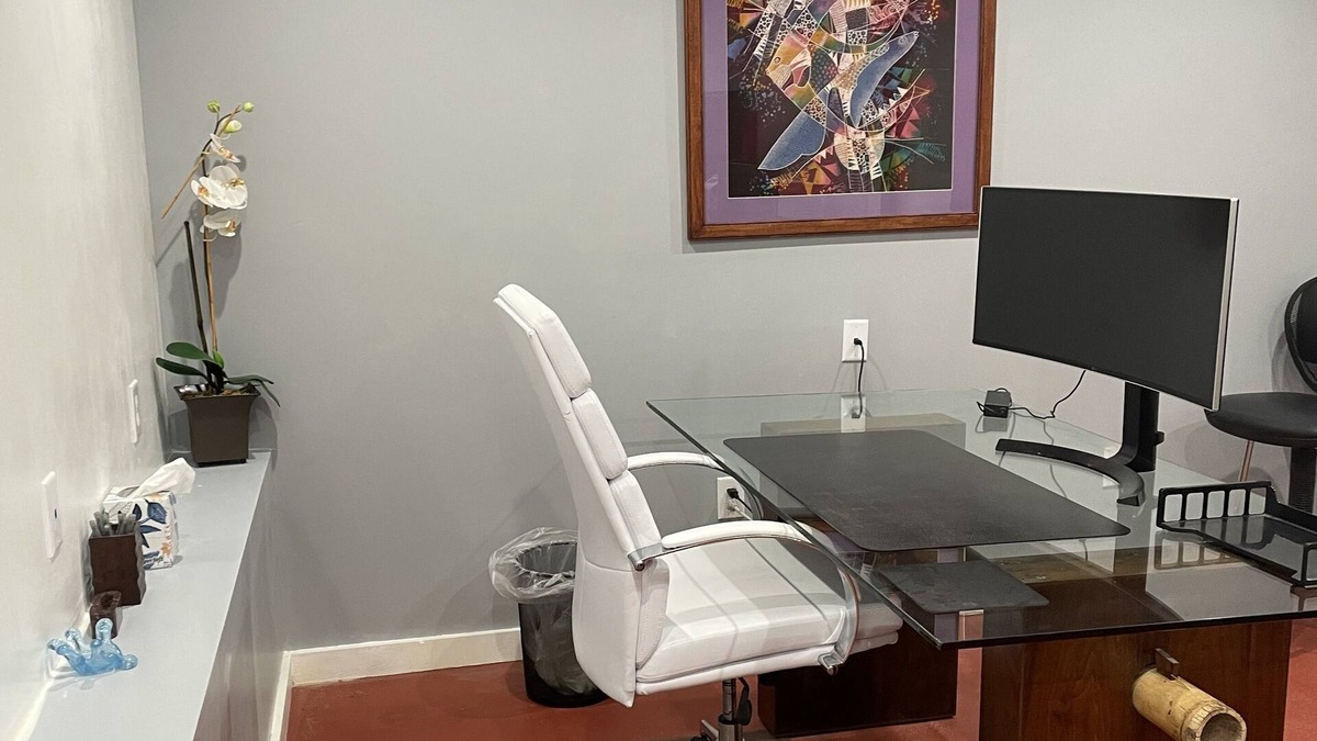Gardena Apartment | BEAUTIFUL WAREHOUSE SPACE W/OFFICE
