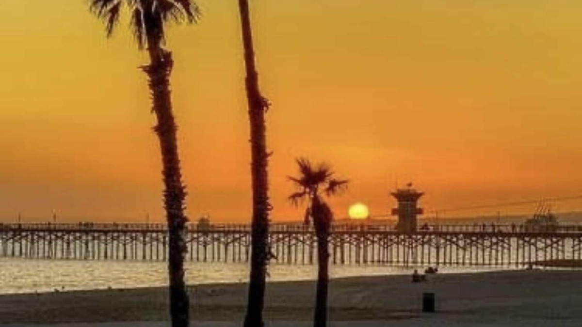 Old Towne Apartment | Beautiful Waterfront Seal Beach Rental