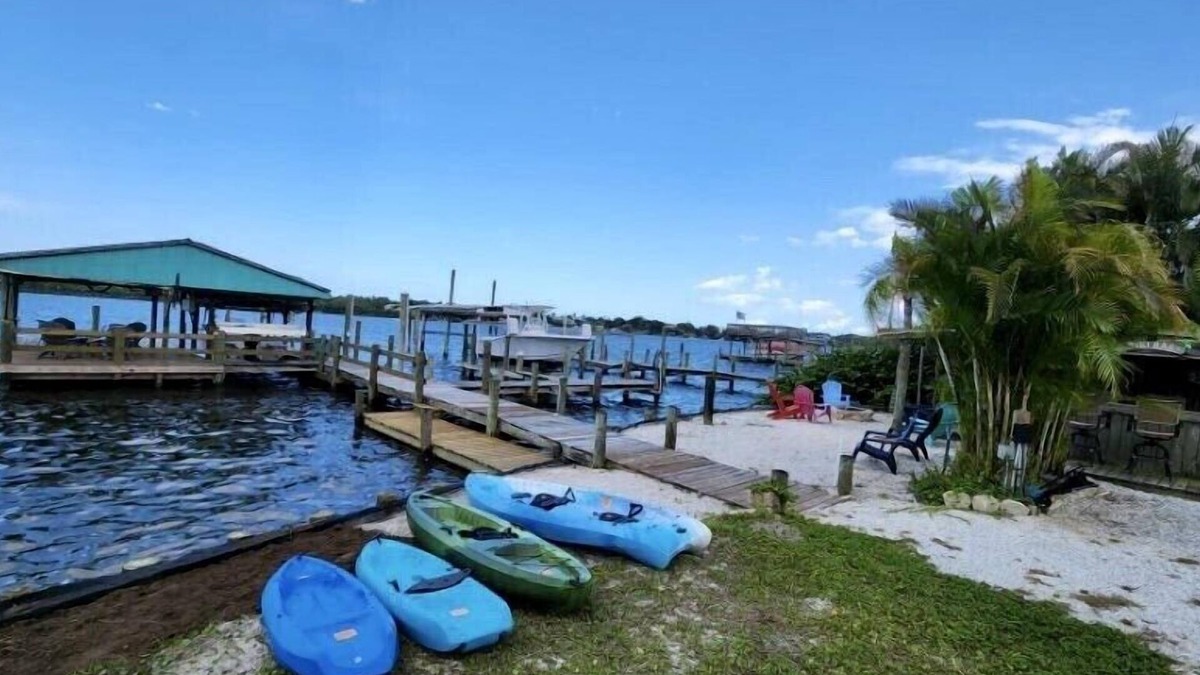 Sebastian River Heights House | Beautiful waterfront bungalow. Great for family vacation or couples fishing week