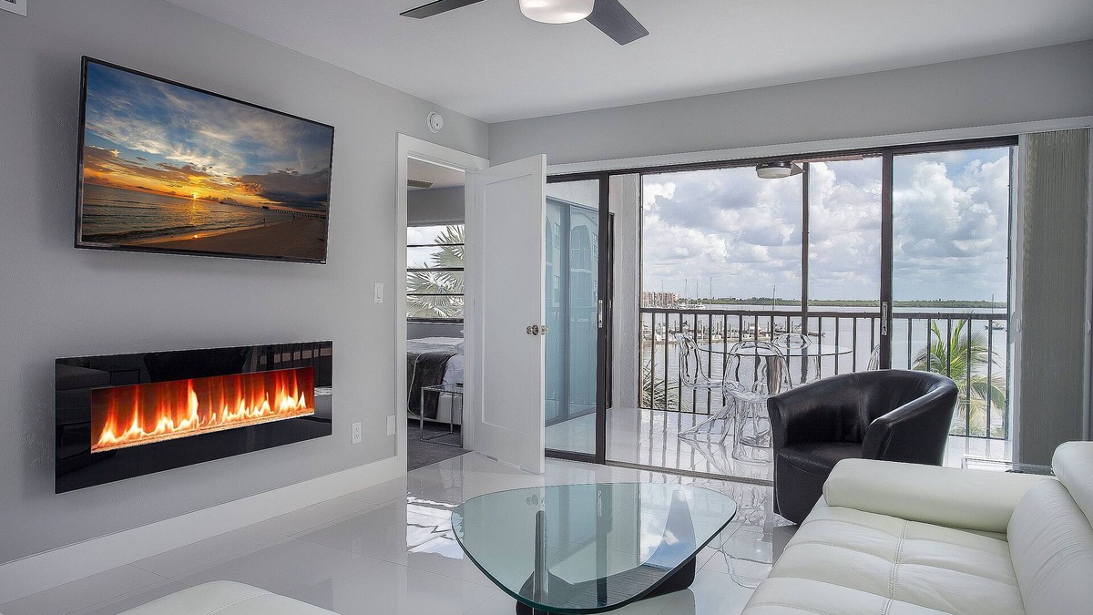 Marco Island Condo | BEAUTIFUL WATERVIEW-MODERN 2 BED - POOL, MARINA, NEAR BEACH