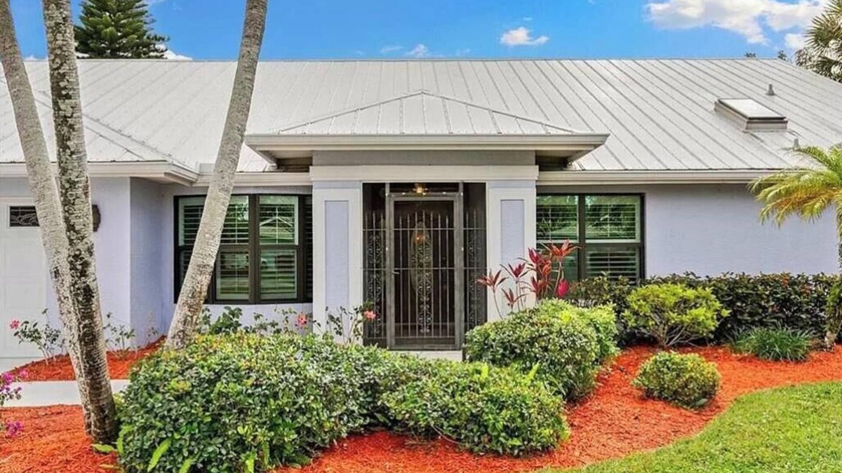 Lely Golf Estates House | Beautifull 3-bed, 2.5-bath pool home in the heart of Lely Country Club.