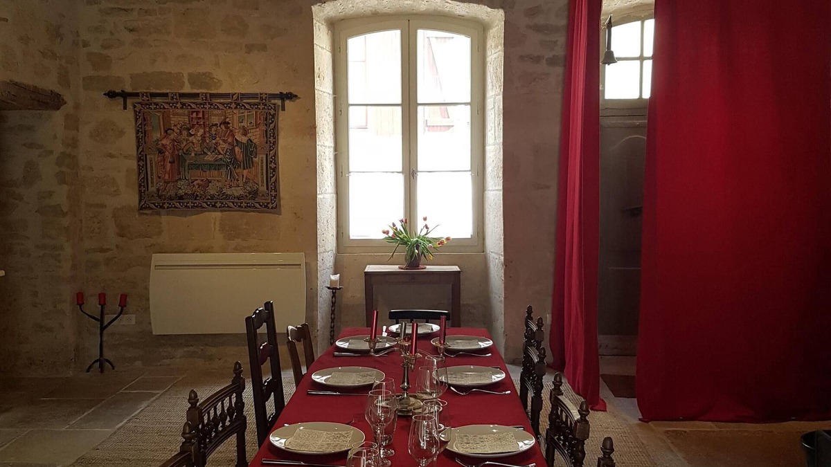 Flavigny-sur-Ozerain House | Beautifully restored mediaeval house in the heritage village of "Chocolat" fame