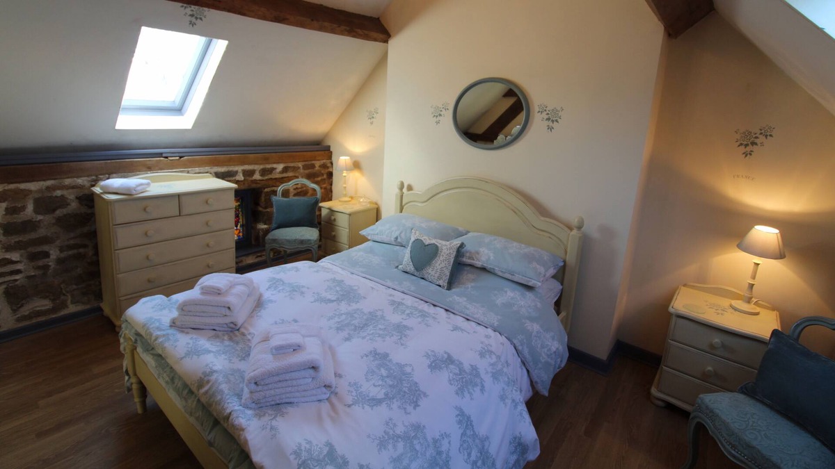 Larchamp House | Beautifully Converted 18th Century Detached Stable in Peaceful Rural Setting