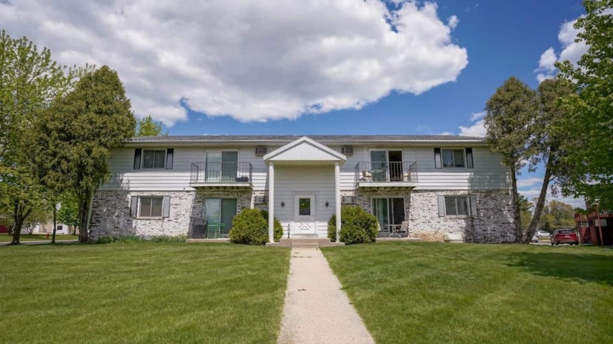 Verona Apartment | Beautifully decorated apartment 120 Berkley #4