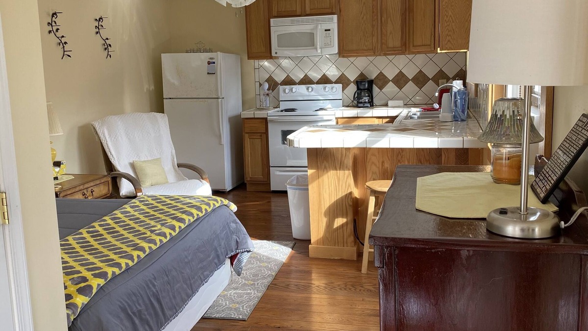 Glace Apartment | Beautifully Finished Apartment in a Peaceful Private Setting