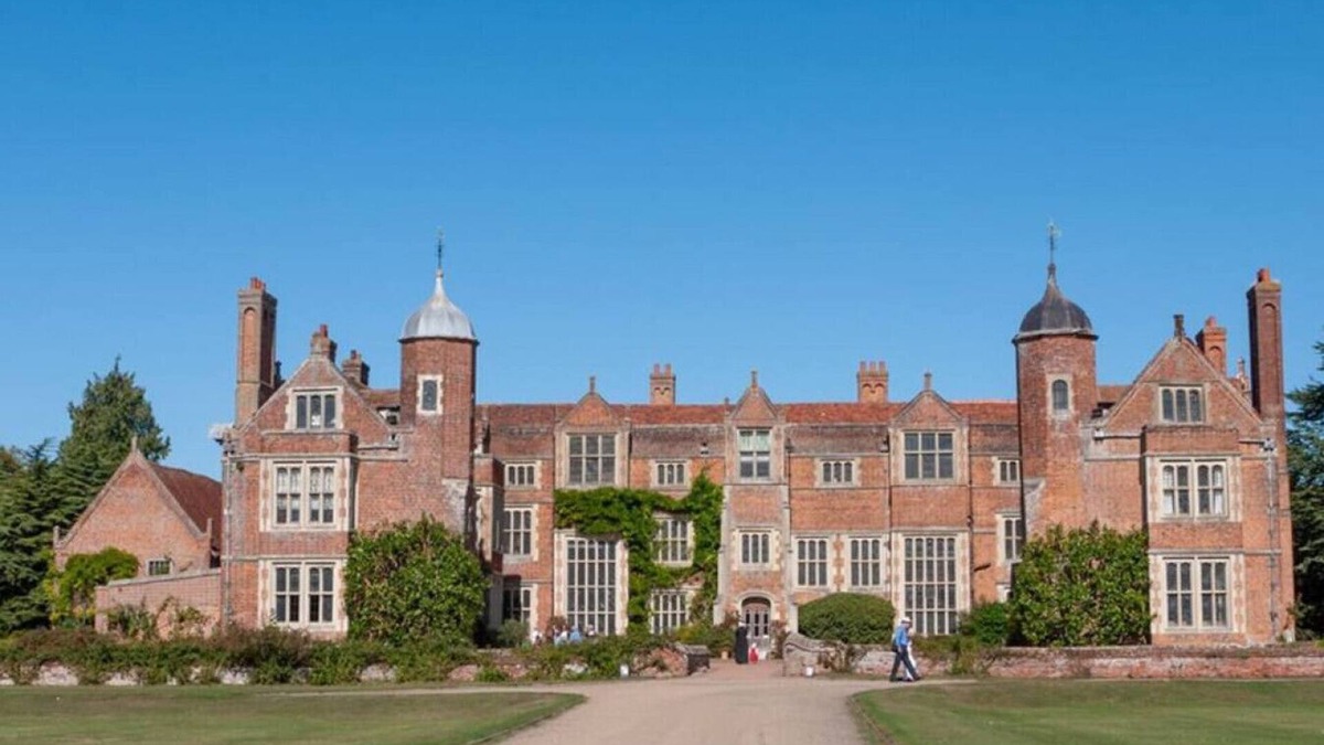 Long Melford House | Beautifully Furnished House for 4, in Long Melford