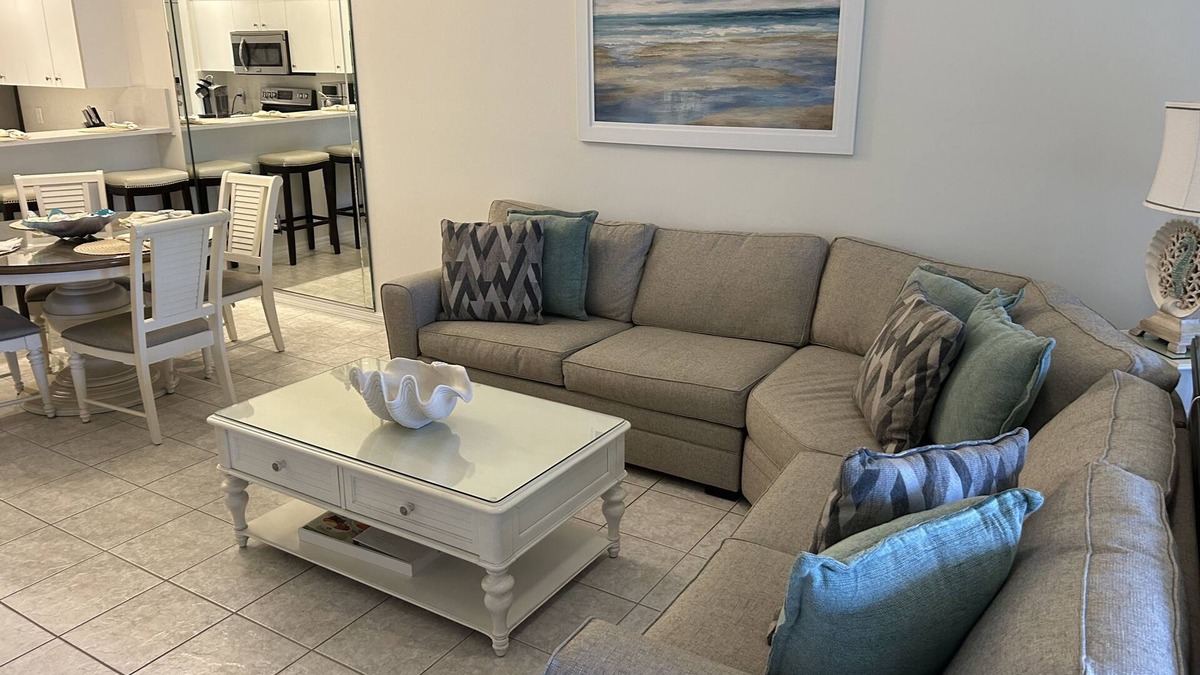 Stoneybrook Condo | BEAUTIFULLY FURNISHED AND DECORATED CONDO IN STONEYBROOK GATED GOLF COMMUNITY