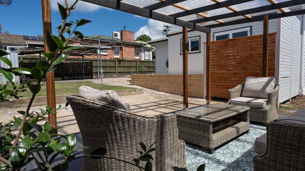 Newstead House | Beautifully Renovated Home