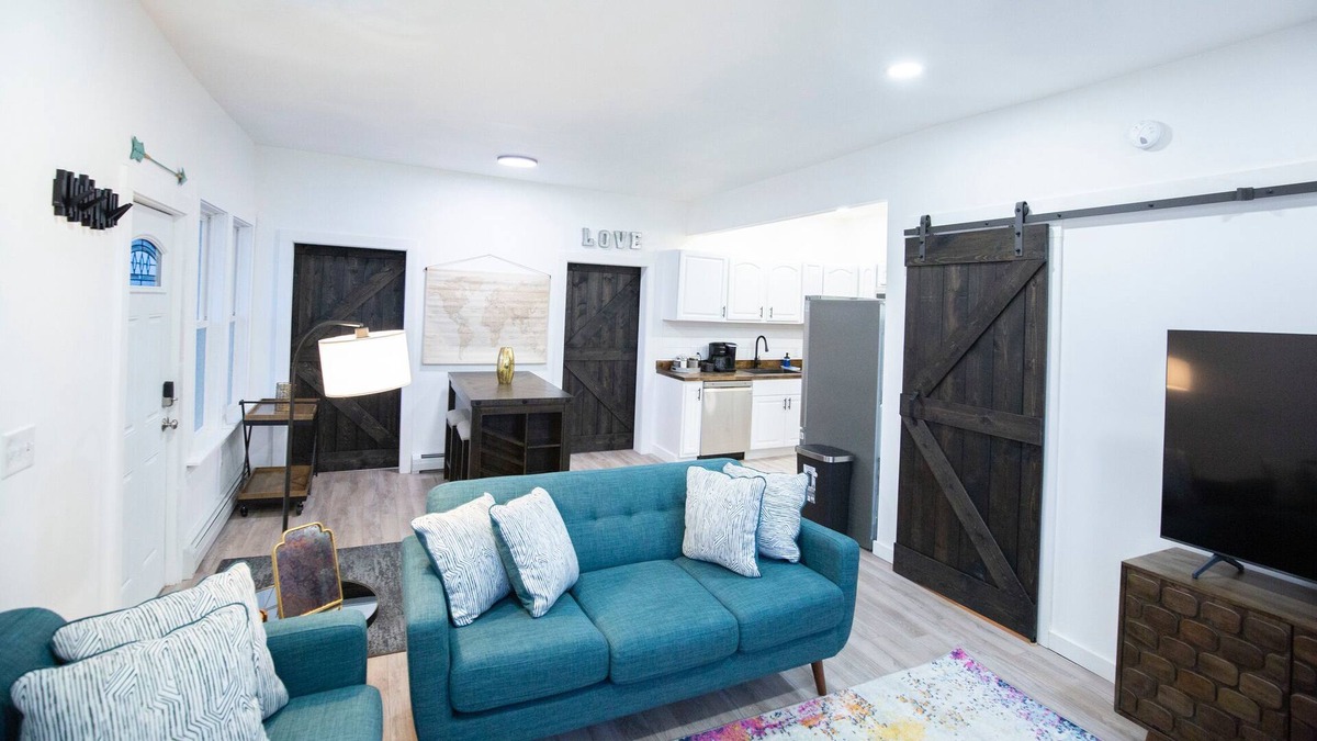 Lewiston Apartment | Beautifully renovated Apt with Mid-Century Modern Flair!