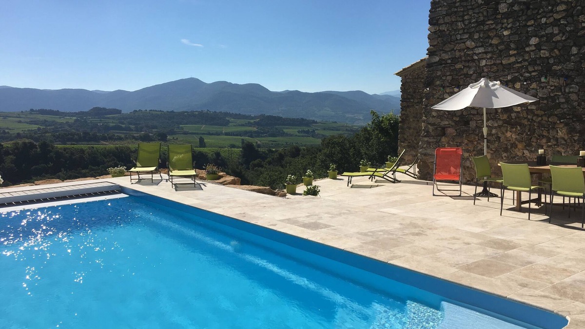Vinsobres House | Beautifully Restored Stone Barn w/Own Pool/Great Views To Vineyards/Mont Ventoux